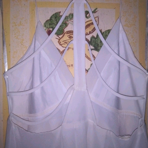 BRAND NEW BCBG White Chiffon Open Back Tank Top - Picture 5 of 9